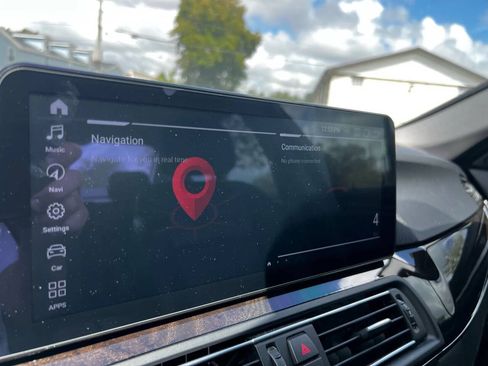 Used 2015 BMW 528i xDrive Sedan image 21