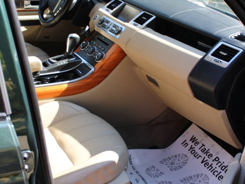 Used 2010 Land Rover Range Rover Sport HSE LUX image 23