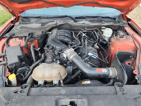 Used 2015 Ford Mustang Coupe image 9