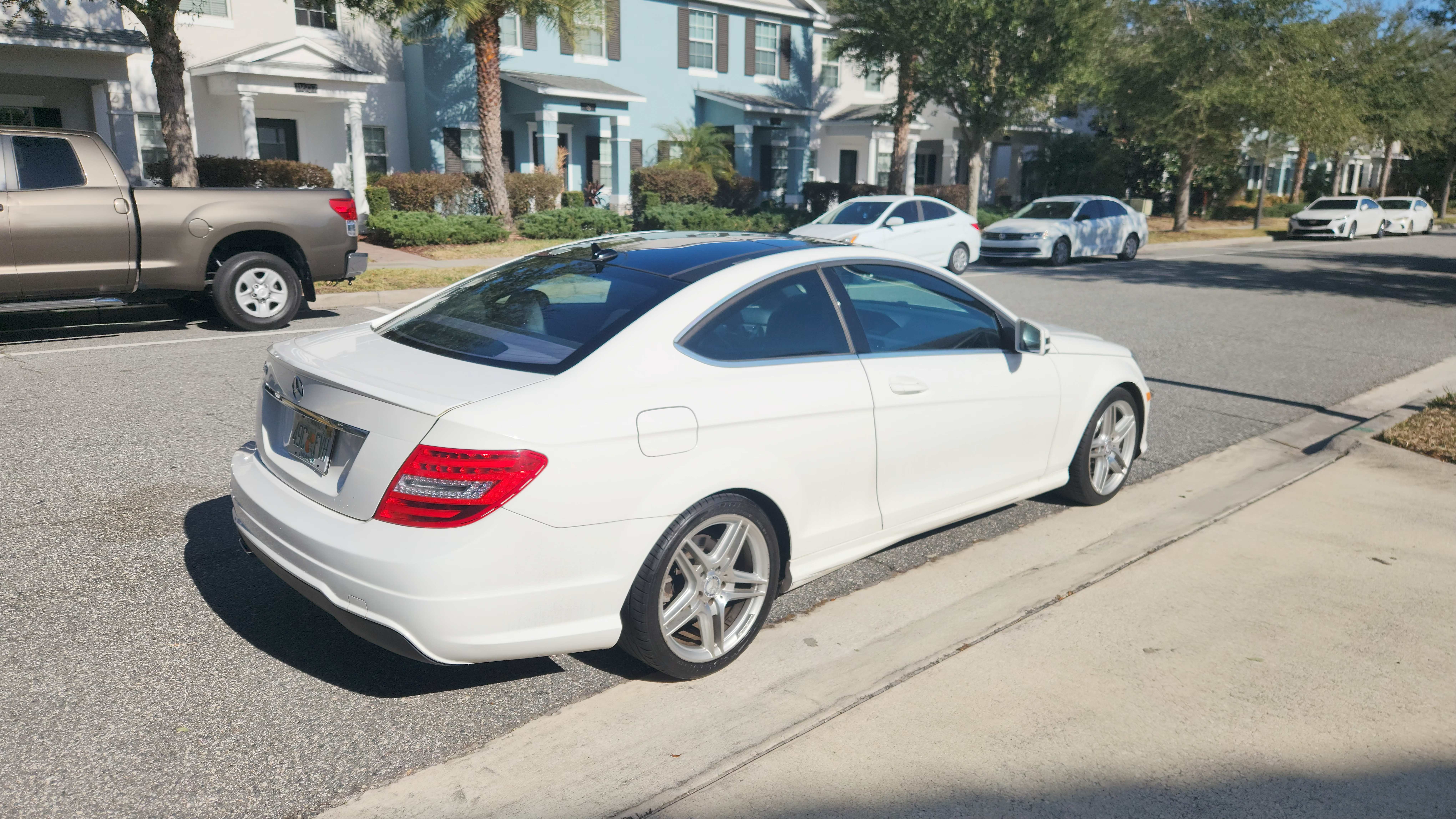Used 2014 Mercedes-Benz C 250 Coupe image 2