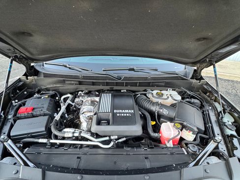 Used 2024 GMC Yukon Denali image 11