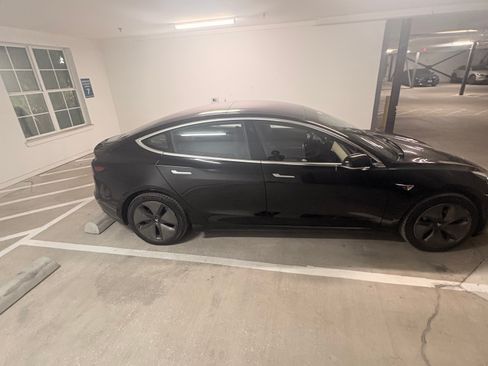 Used 2018 Tesla Model 3 Long Range image 6