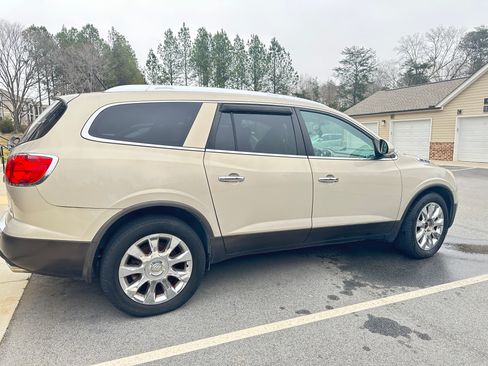 Used 2012 Buick Enclave Premium w/ Trailering Provision Package image 16
