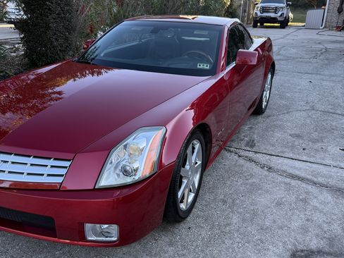 Used 2005 Cadillac XLR Convertible 2D image 5