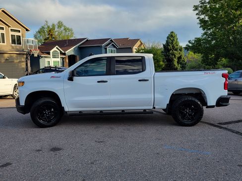 Used 2022 Chevrolet Silverado 1500 Custom Trail Boss AWD/4WD image 16