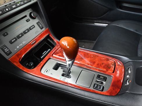 Used 2010 Lexus SC 430 Convertible w/ Preferred Accessory Package RWD image 16
