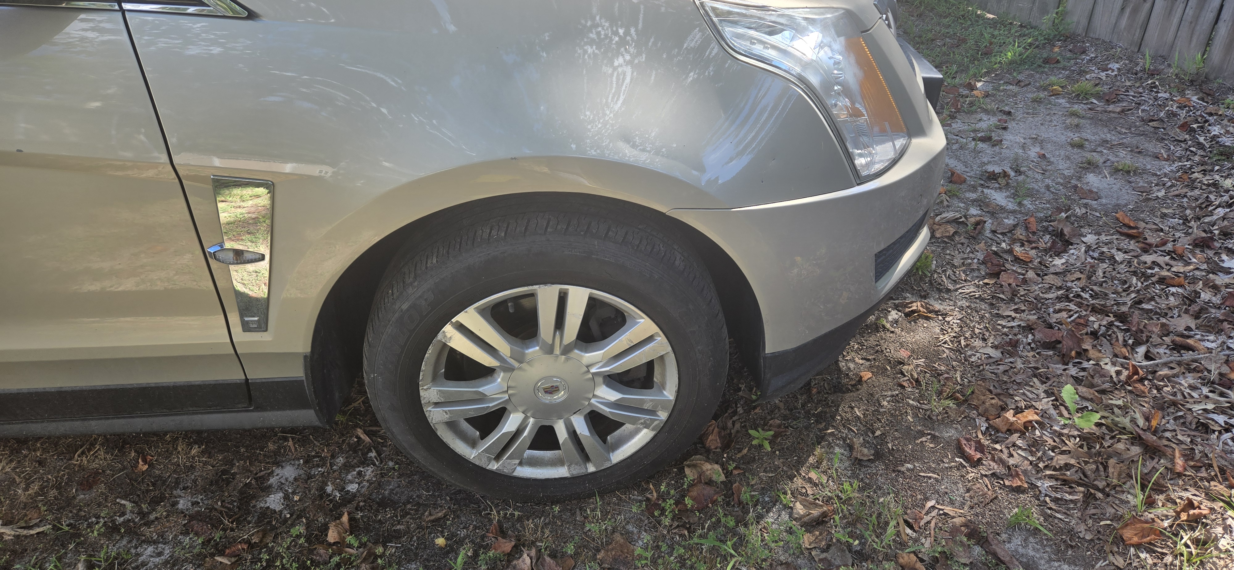 Used 2011 Cadillac SRX Luxury AWD/4WD image 16