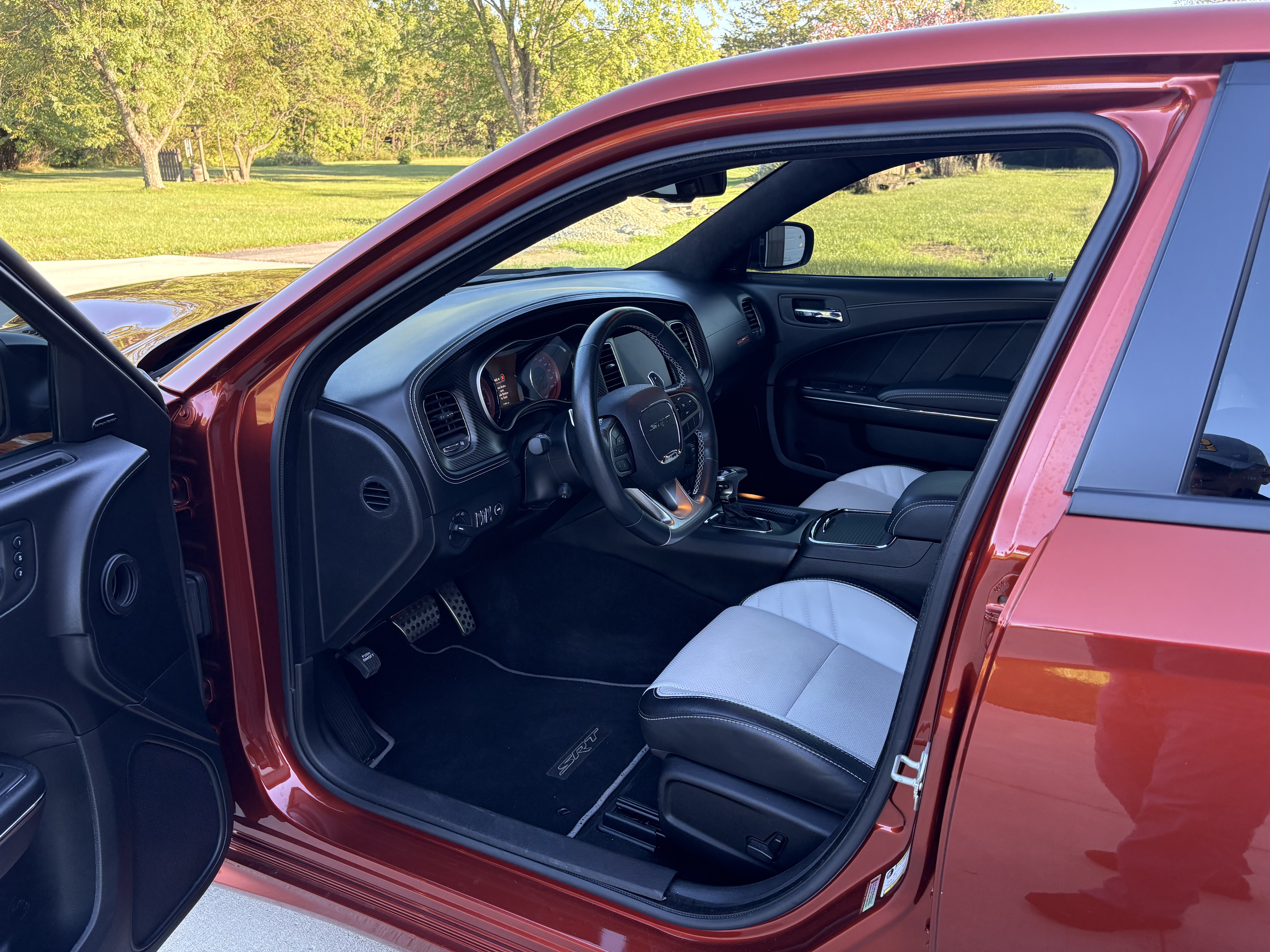 Used 2023 Dodge Charger SRT Hellcat w/ Harman/Kardon Audio Group RWD image 8