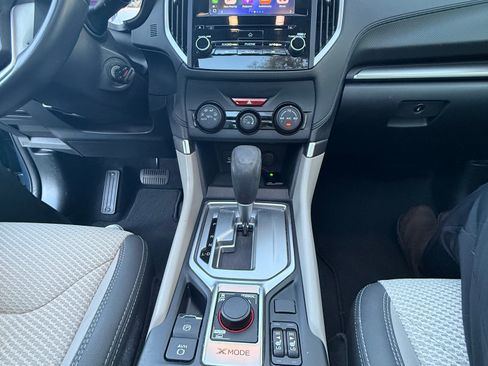 Used 2020 Subaru Forester Premium image 8