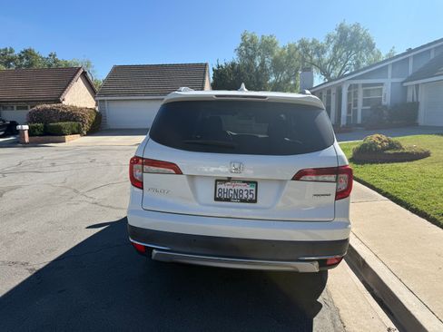 Used 2019 Honda Pilot Touring image 5