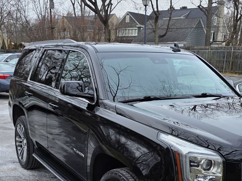 Used 2018 GMC Yukon SLT image 4