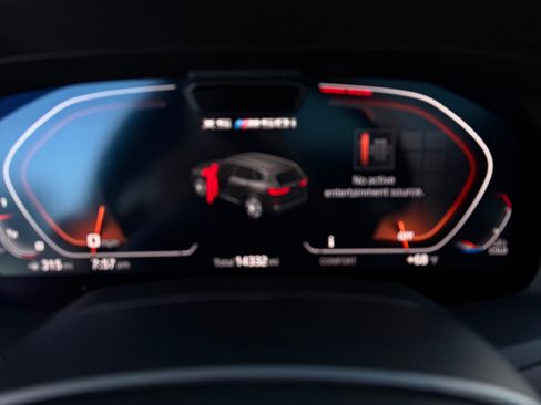 Used 2022 BMW X5 M50i w/ Executive Package image 22