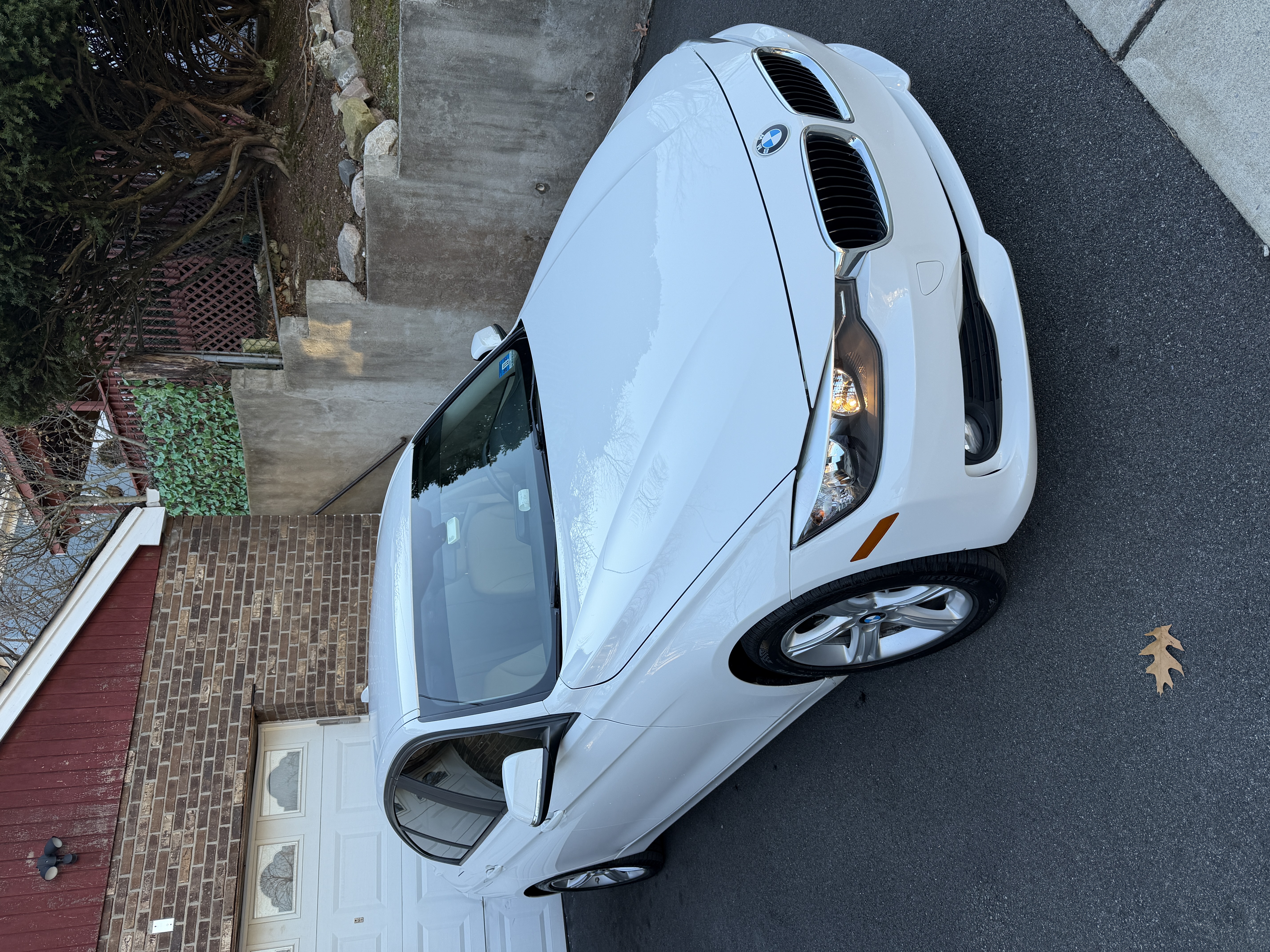 Used 2015 BMW 320i Sedan RWD image 8