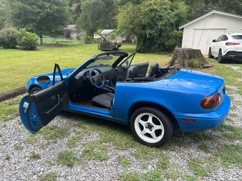 Used 1992 MAZDA MX-5 Miata RWD image 14