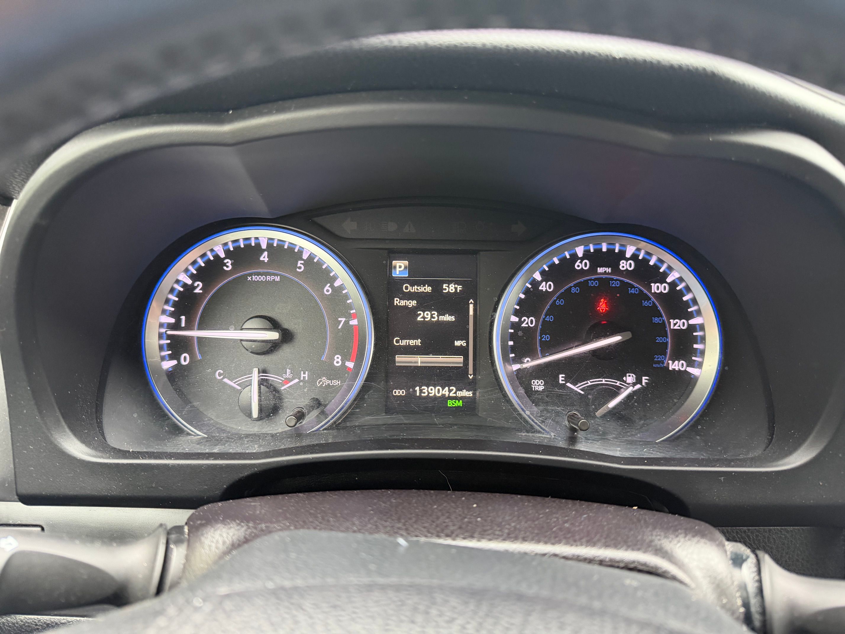 Used 2017 Toyota Highlander XLE AWD/4WD image 4