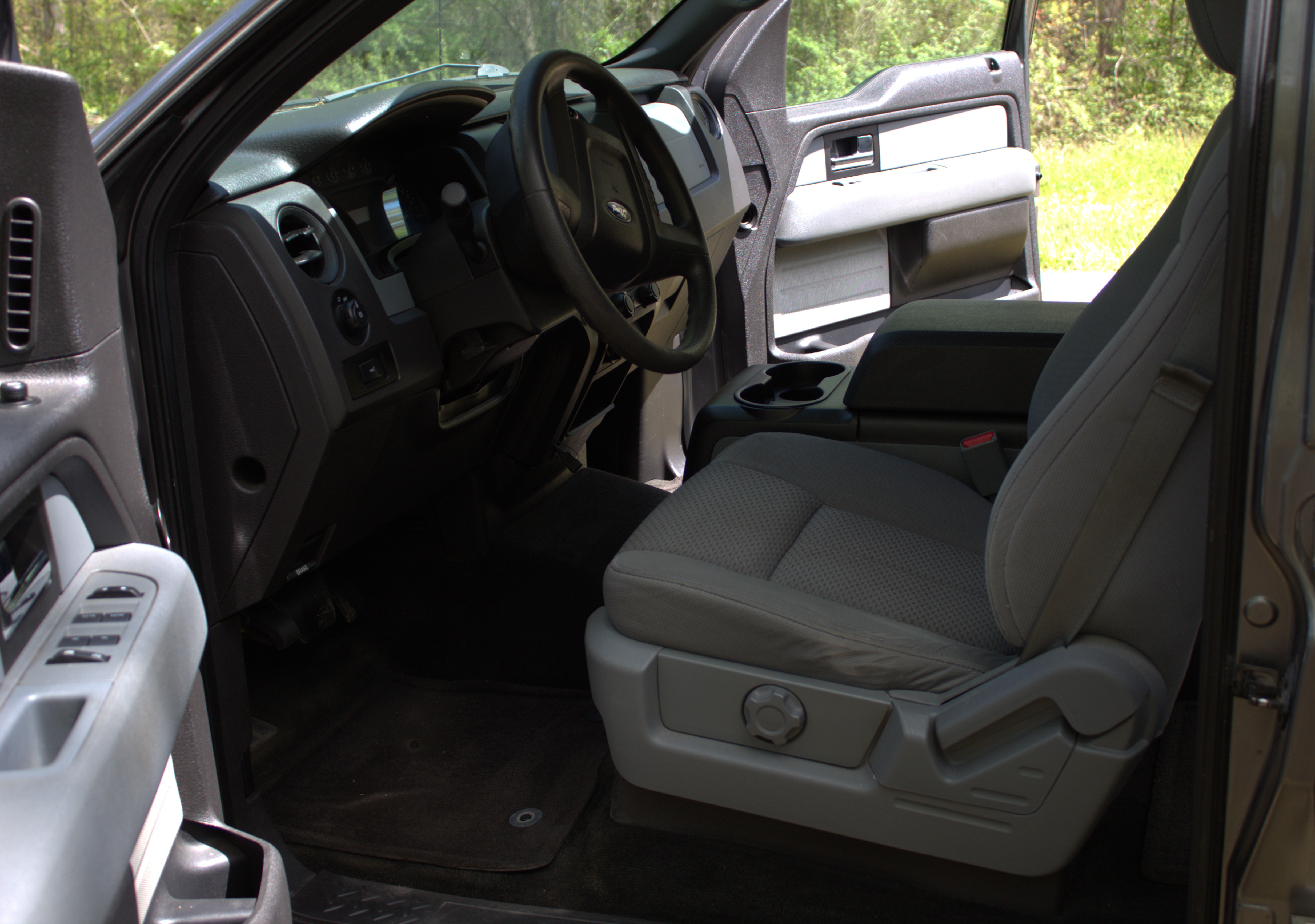 Used 2012 Ford F150 XL w/ Trailer Tow Pkg RWD image 5