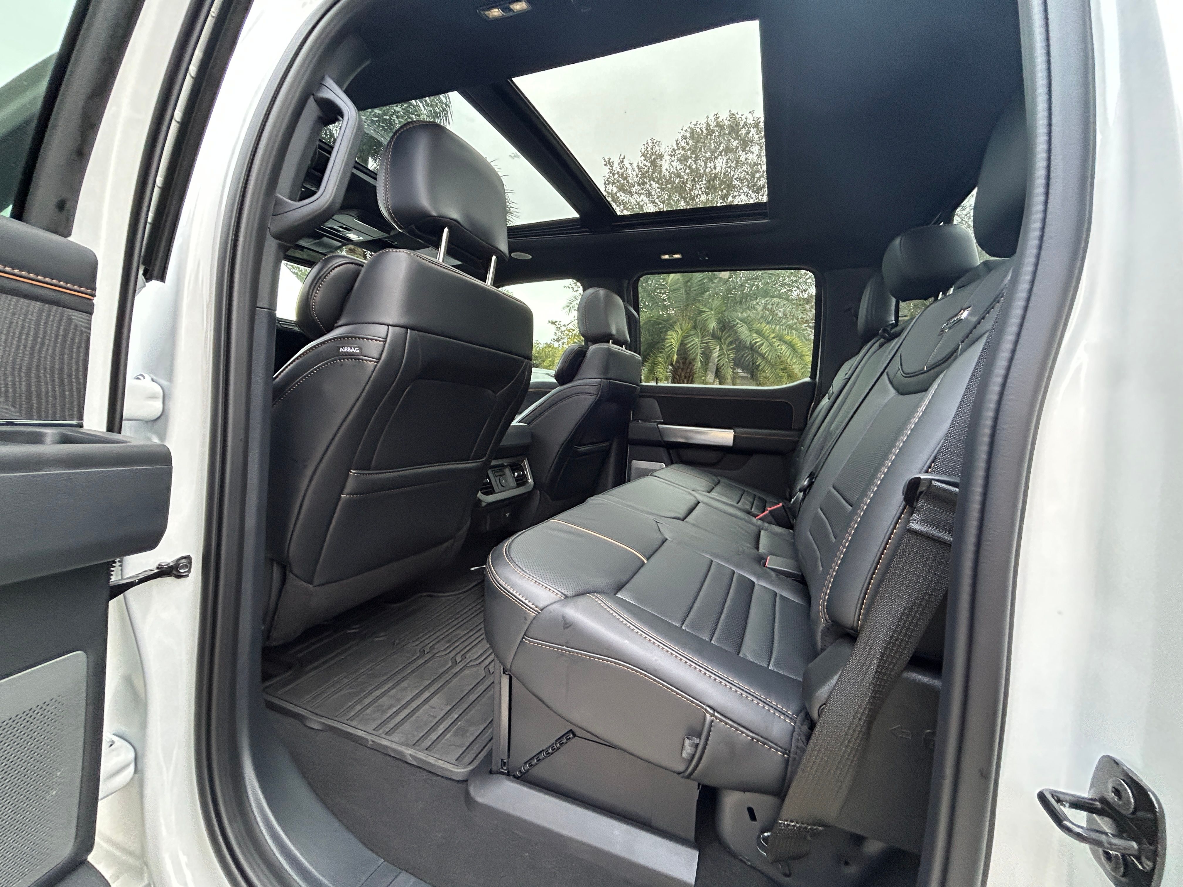 Used 2024 Ford F350 Platinum AWD/4WD image 16