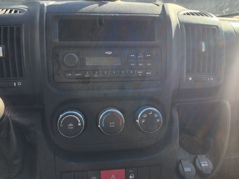 Used 2017 RAM ProMaster 2500 image 13