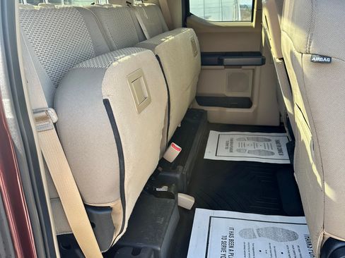 Used 2017 Ford F250 XLT w/ XLT Premium Package image 21