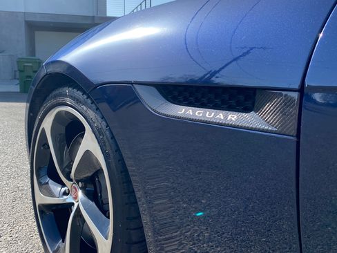 Used 2016 Jaguar F-TYPE R image 13