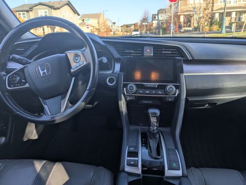 Used 2017 Honda Civic Touring image 11