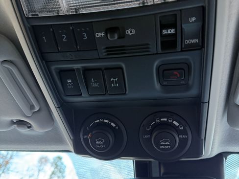 Used 2021 Toyota 4Runner TRD Off-Road Premium image 17