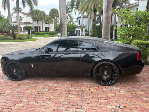 Used 2015 Rolls-Royce Wraith image 5