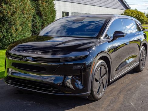 Used 2026 Lucid Gravity Grand Touring image 1