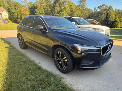 Used 2021 Volvo XC60 T5 Momentum w/ Advanced Package