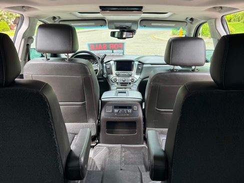 Used 2020 Chevrolet Suburban LT AWD/4WD image 10