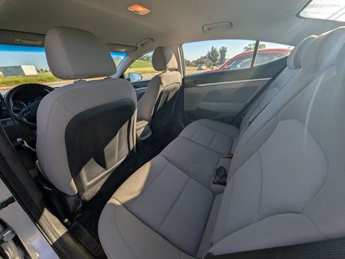 Used 2020 Hyundai Elantra SEL image 5