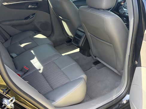 Used 2018 Chevrolet Impala LS FWD image 9