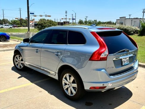 Used 2017 Volvo XC60 T5 Inscription w/ Advanced Package FWD image 2