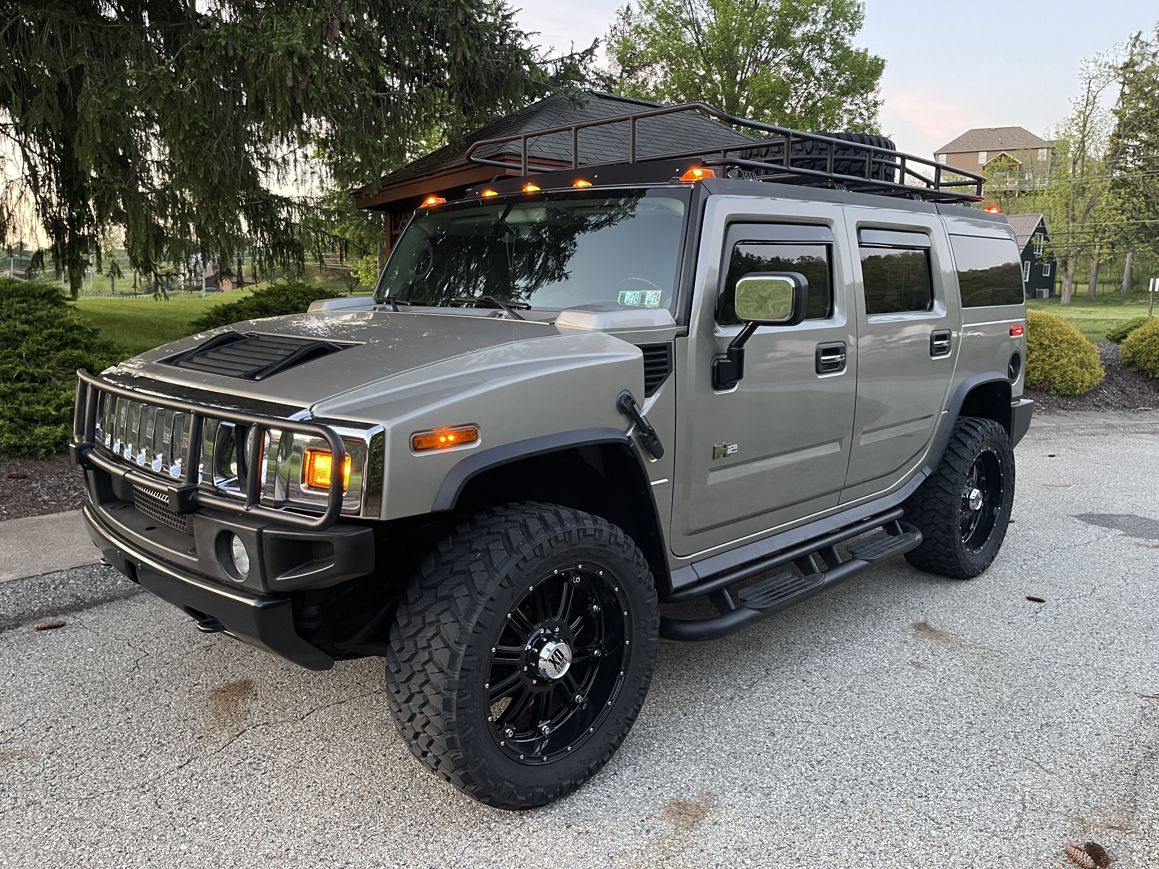 Used 2003 HUMMER H2 w/ Preferred Equipment Group AWD/4WD image 1