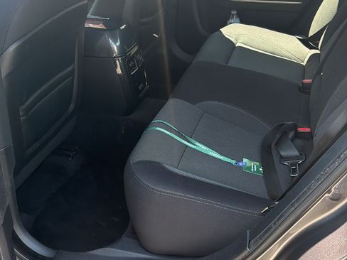 Used 2015 Dodge Charger SE w/ Power Sunroof Group RWD image 14