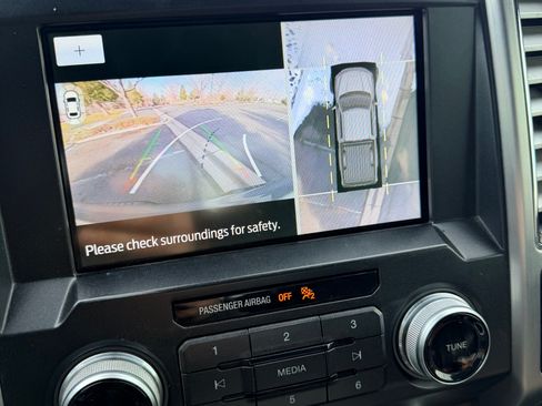 Used 2019 Ford F150 Platinum w/ Equipment Group 701A Luxury image 31