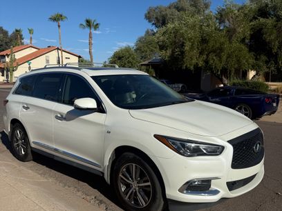 Used 2017 INFINITI QX60 FWD w/ Premium Plus Package