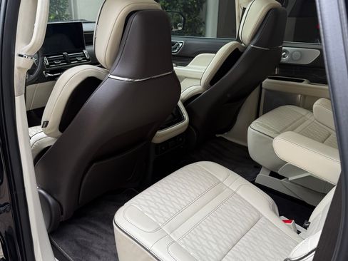 Used 2022 Lincoln Navigator L Black Label AWD/4WD image 5