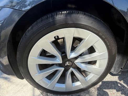 Used 2022 Tesla Model 3 RWD image 9