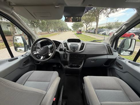 Used 2018 Ford Transit 350 XLT RWD image 8