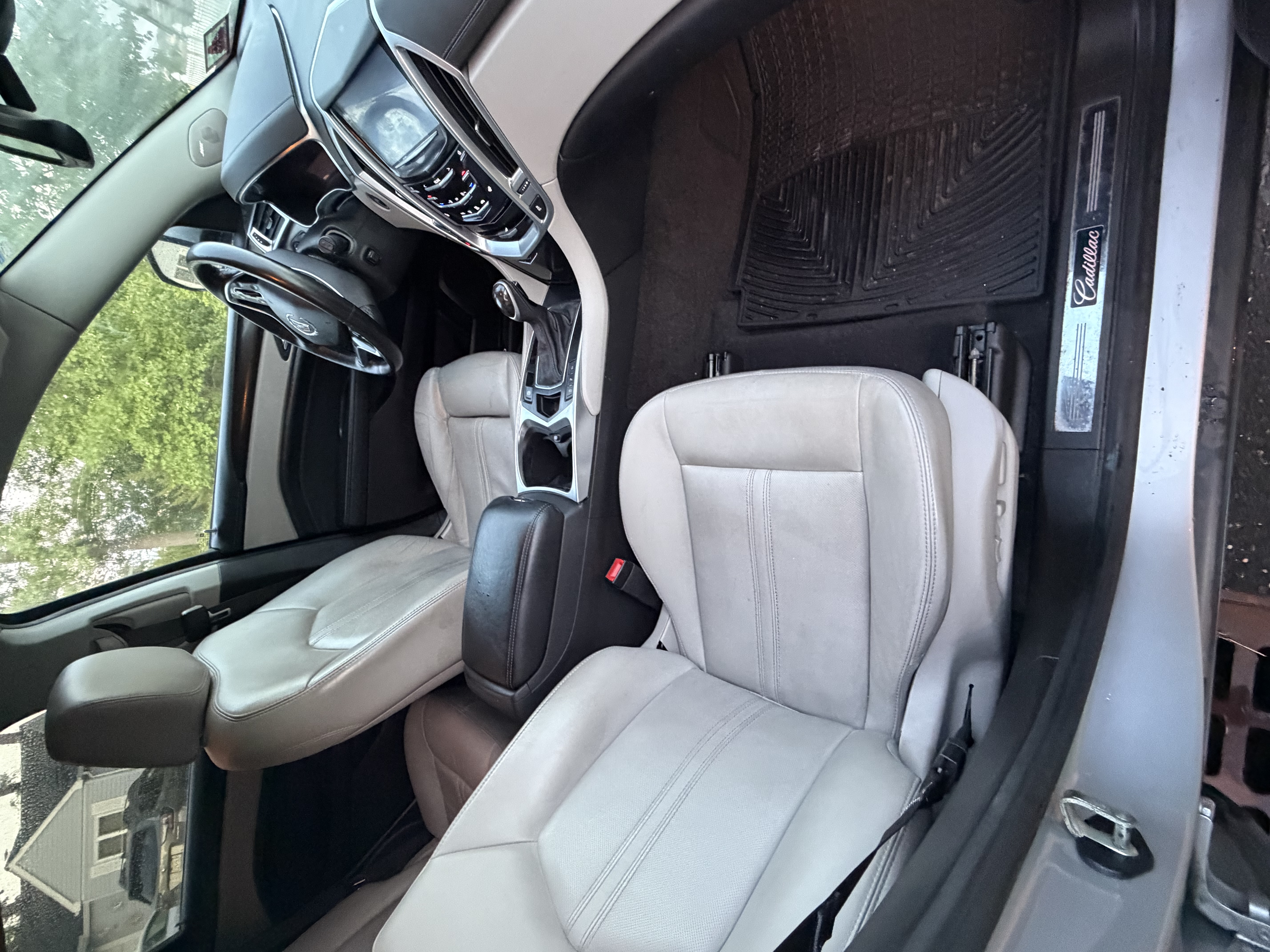 Used 2014 Cadillac SRX Performance w/ Driver Awareness Package AWD/4WD image 11