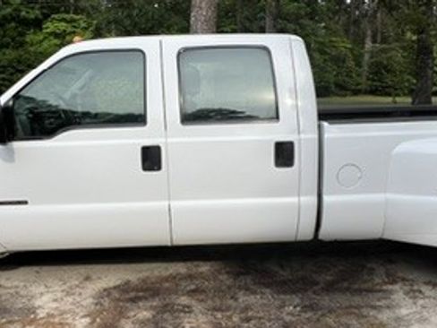 Used 2000 Ford F350 2WD Crew Cab DRW Super Duty image 1
