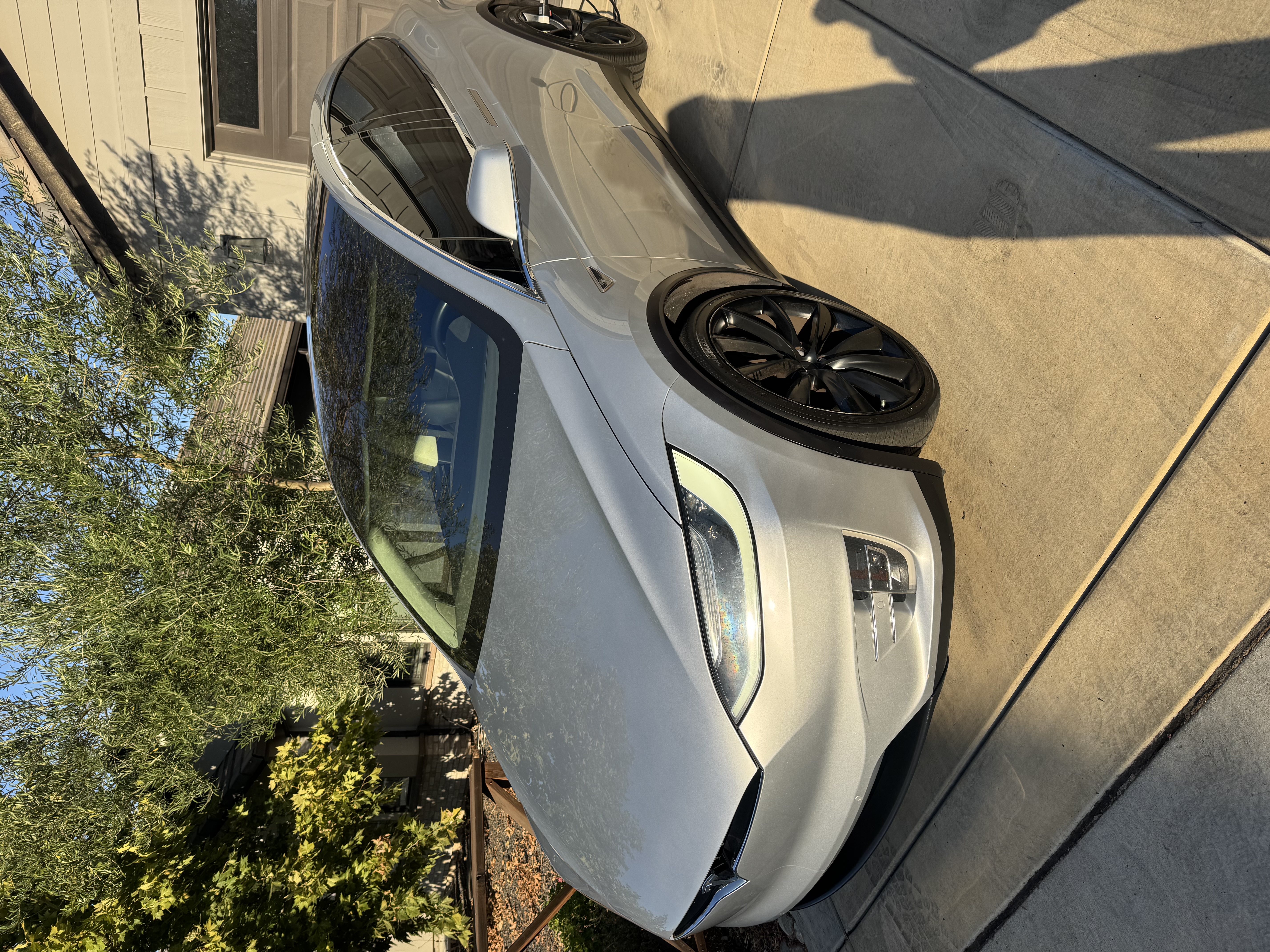 Used 2016 Tesla Model X 90D AWD/4WD image 2