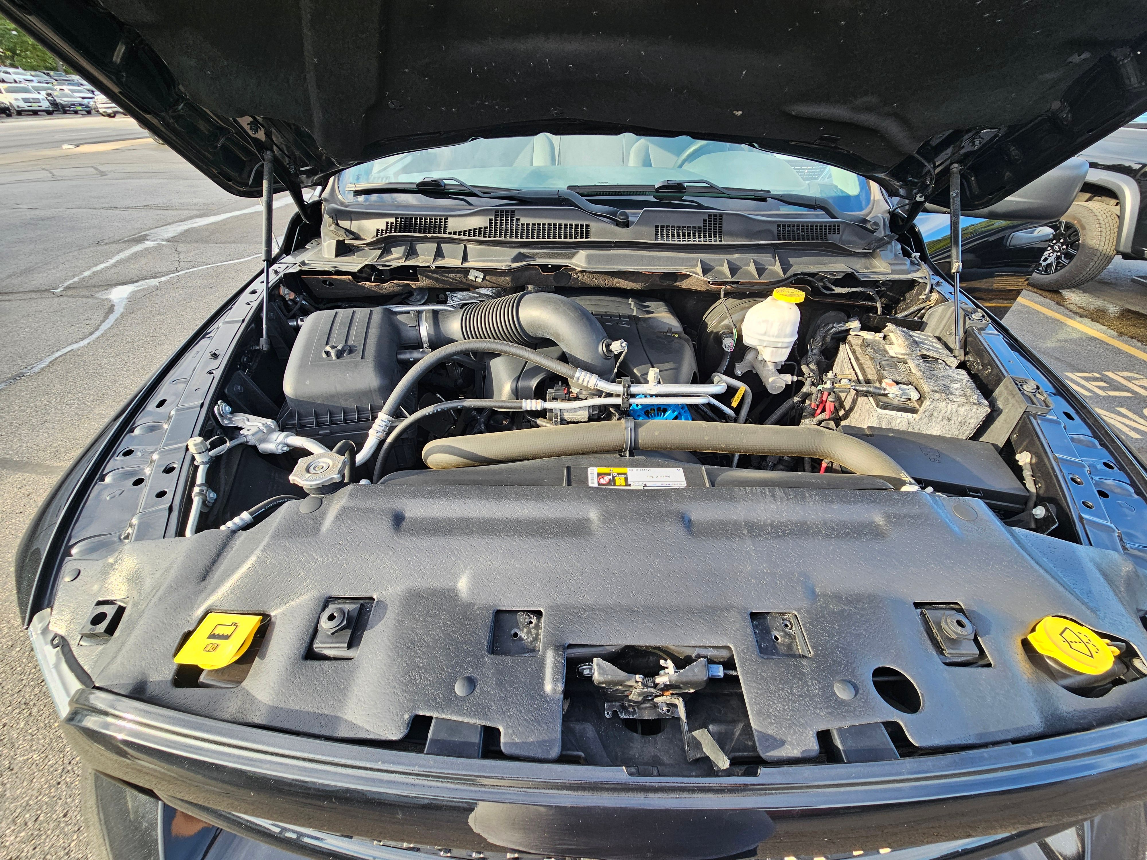 Used 2018 RAM 1500 Express w/ Express Value Package AWD/4WD image 30