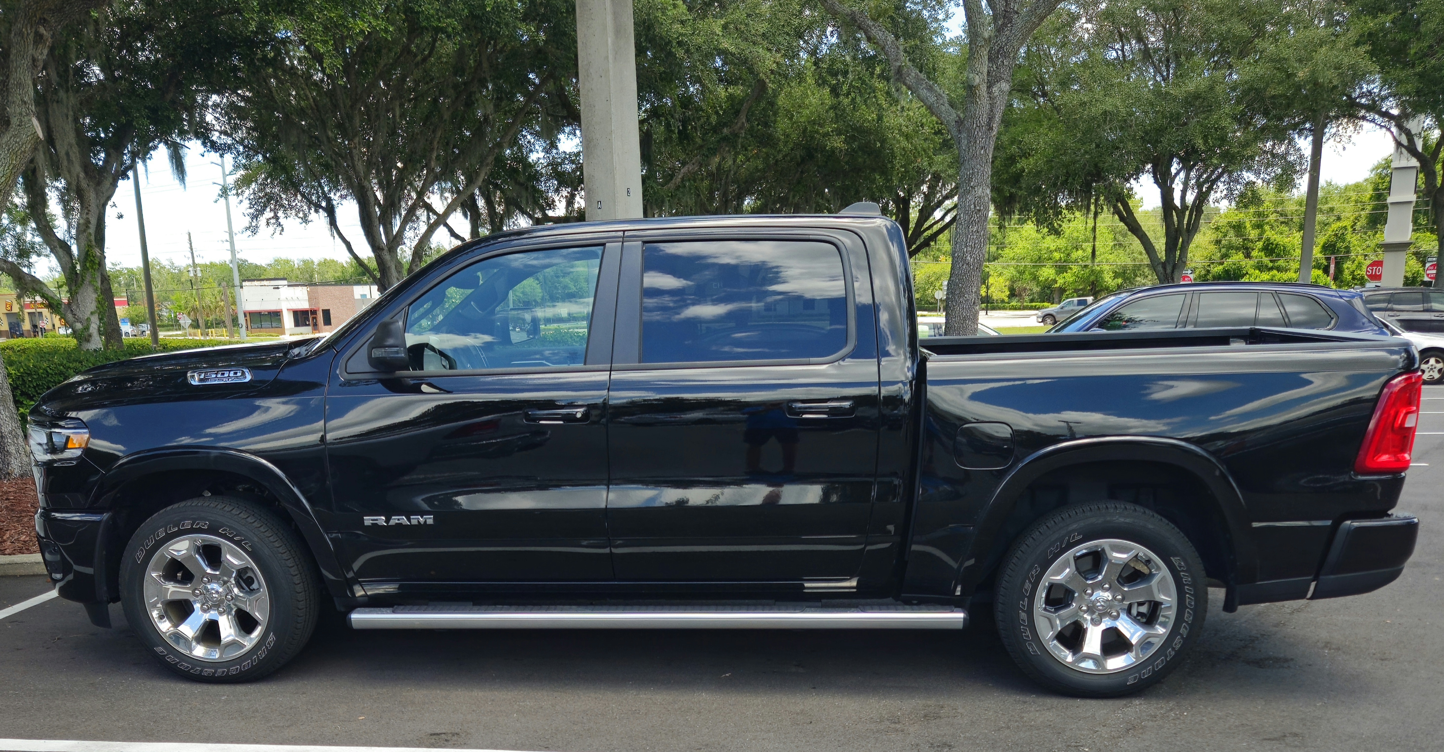 Used 2025 RAM 1500 Big Horn AWD/4WD image 5