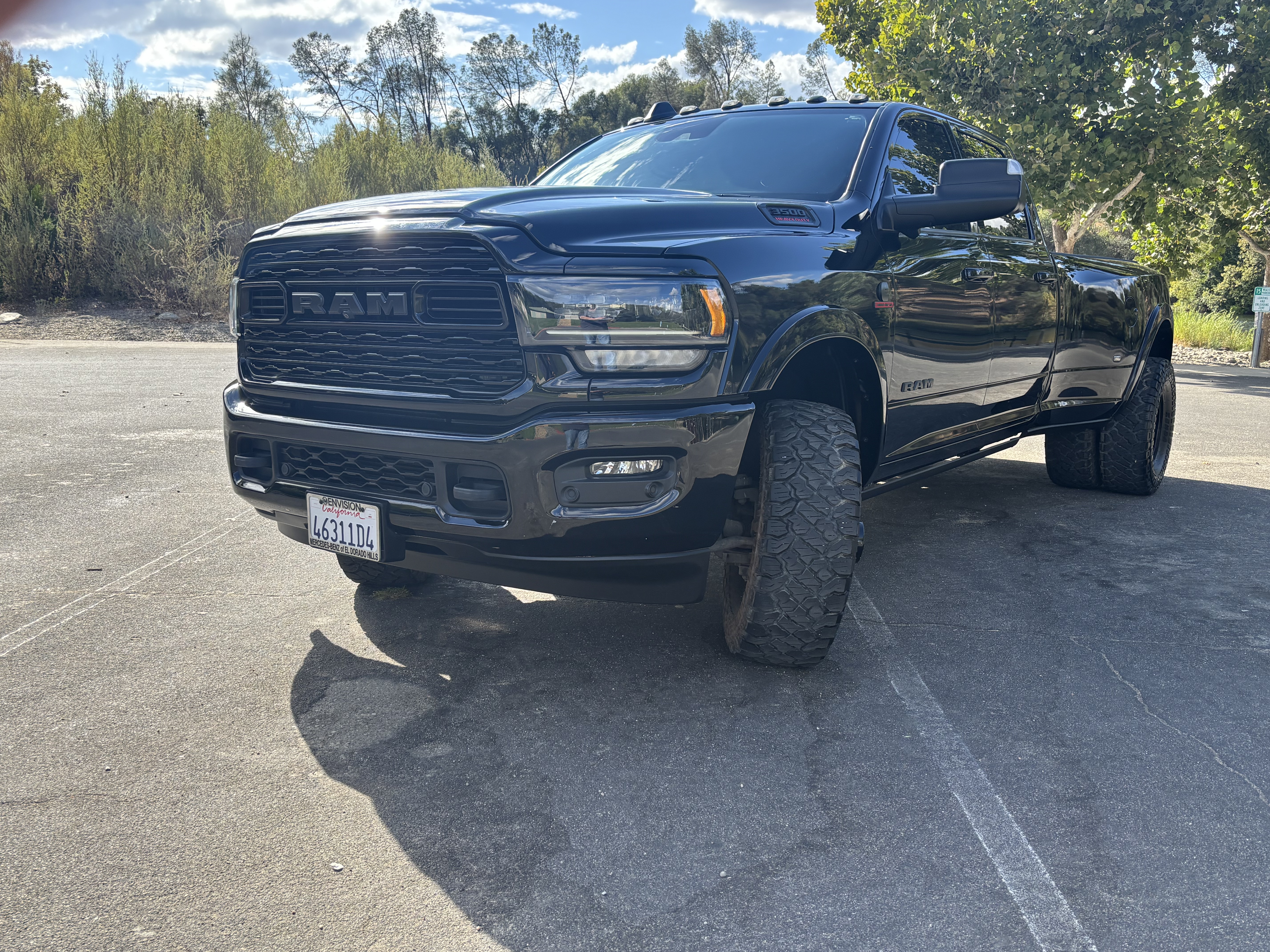 Used 2022 RAM 3500 Limited AWD/4WD image 2