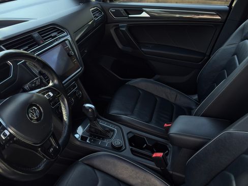Used 2021 Volkswagen Tiguan SEL Premium R-Line AWD/4WD image 8