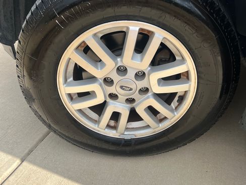 Used 2013 Ford Expedition XLT w/ Leather Seating Pkg image 9