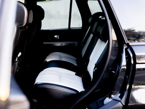 Used 2013 Land Rover Range Rover Sport Autobiography w/ Autobiography Pkg image 9