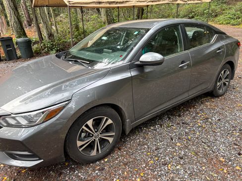 Used 2022 Nissan Sentra SV w/ Trunk Package image 1